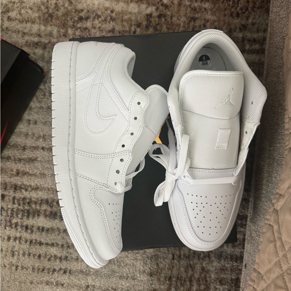 Brand New Nike Jordan 1 Low Triple White